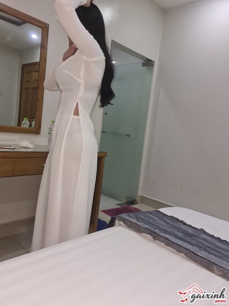 tu quyen ao dai3